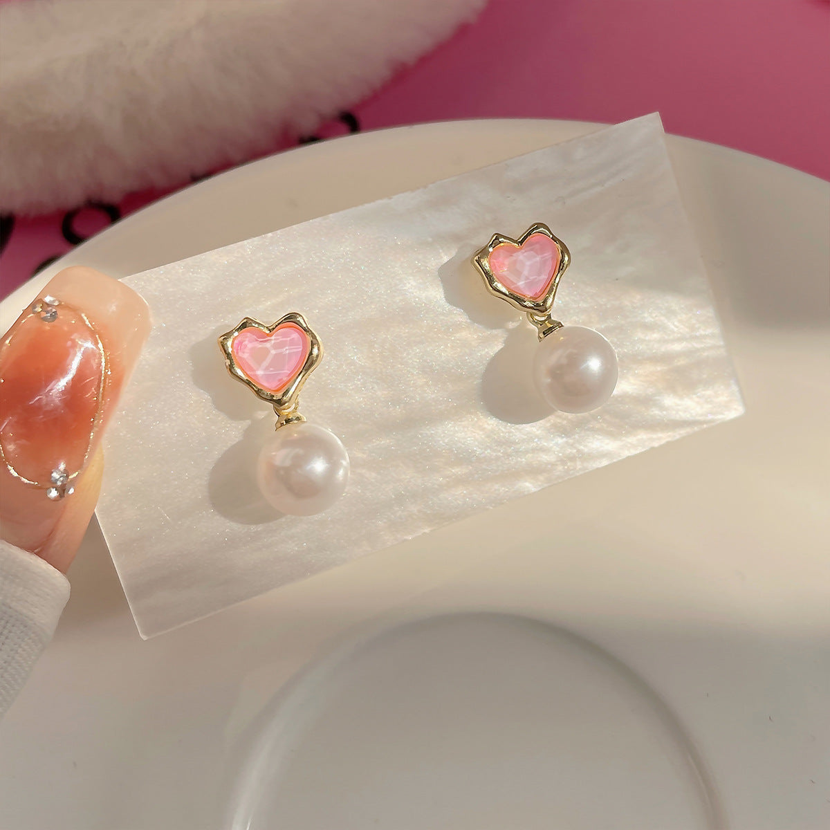 Acrylic Pink Love Earrings (Minimo de Compra 2) MYA-ShuangX020