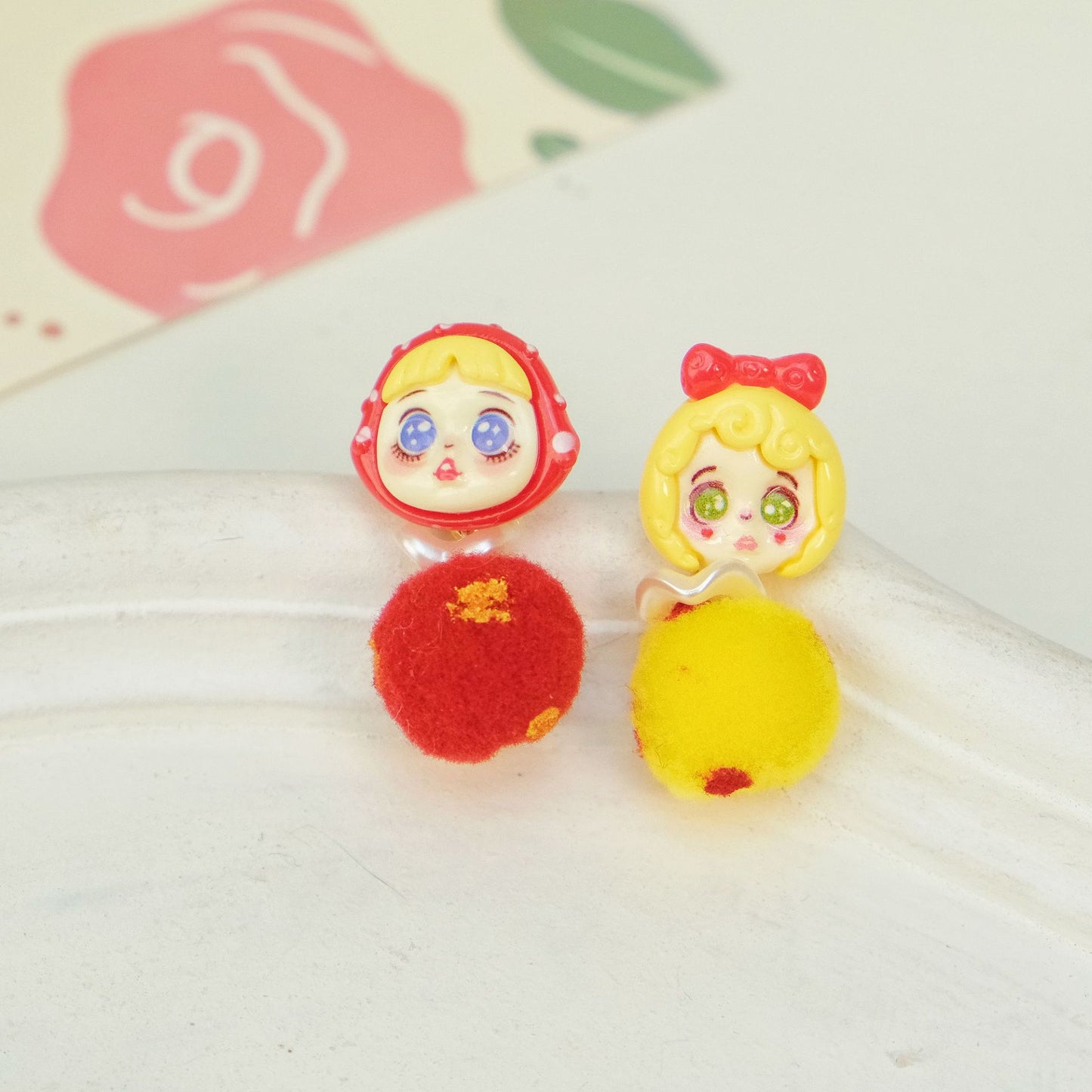 Alloy cute little red hat earrings MIC-XNWE017