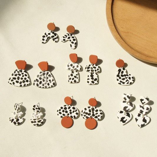 Acrylic resin cow spot earrings MIC-OuY005