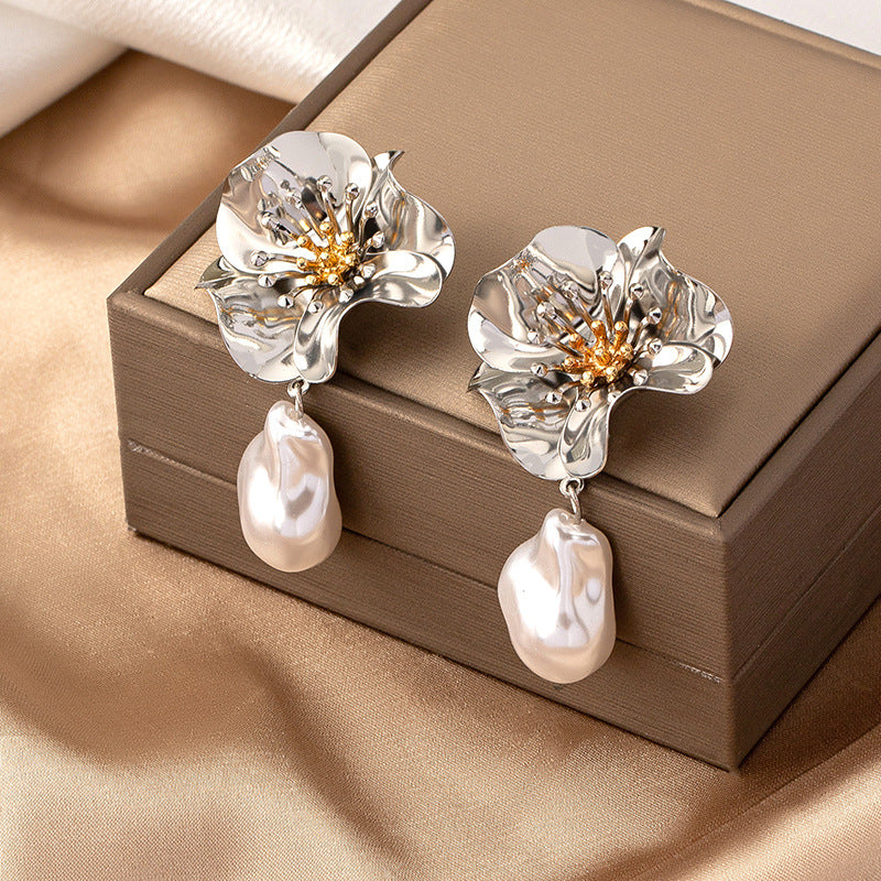 Alloy shaped pearl flower earrings MYA-JLD005